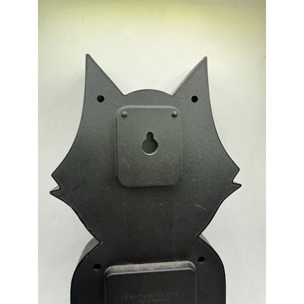 NJ Croce Felix the Cat 3D Motion Wall Hanging Clock w/ Moving Tail  : READ